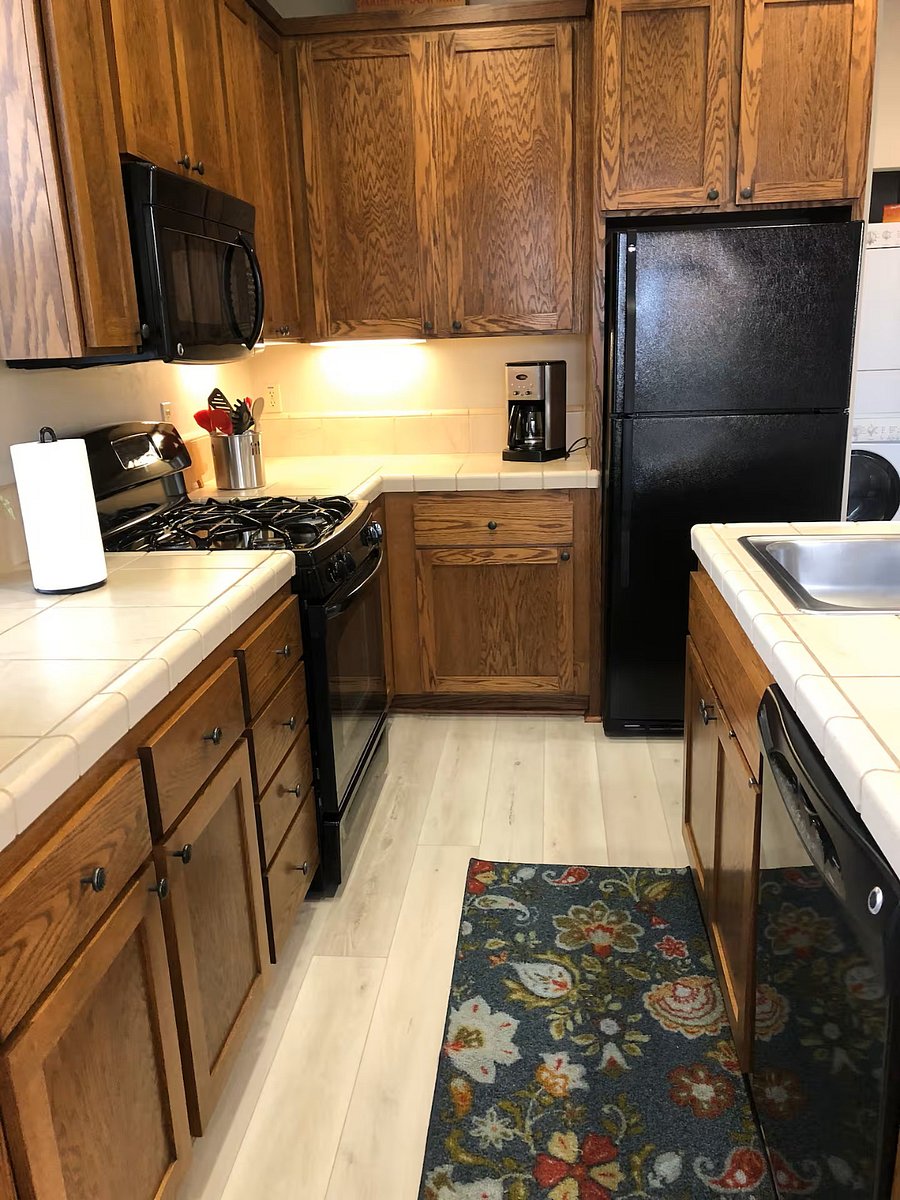 Full Size Kitchen