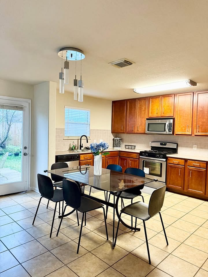 Kitchen with Common Dinning Area