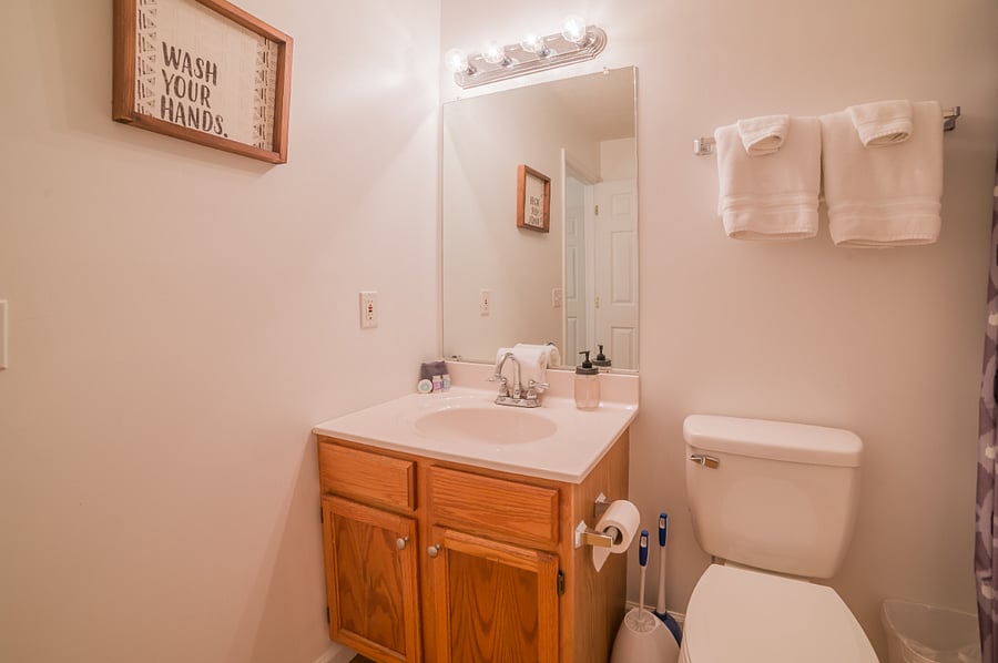 Hall Bathroom2nd b