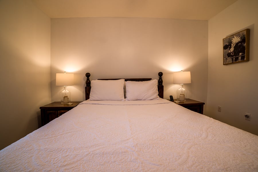2nd bedroom queen bed