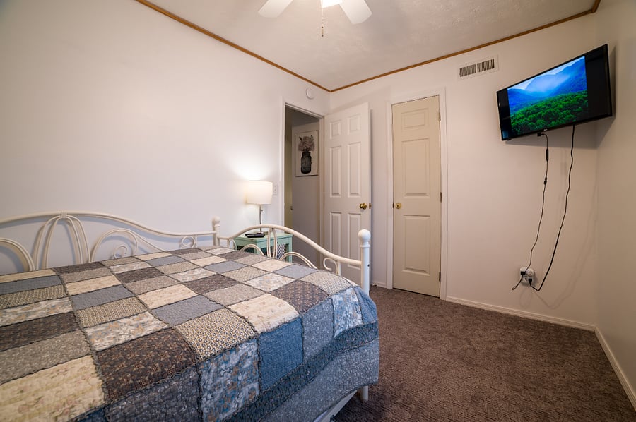 3rd bedroom upstairs full bed