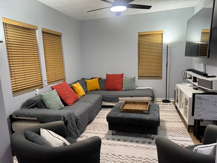 Living Room (2)