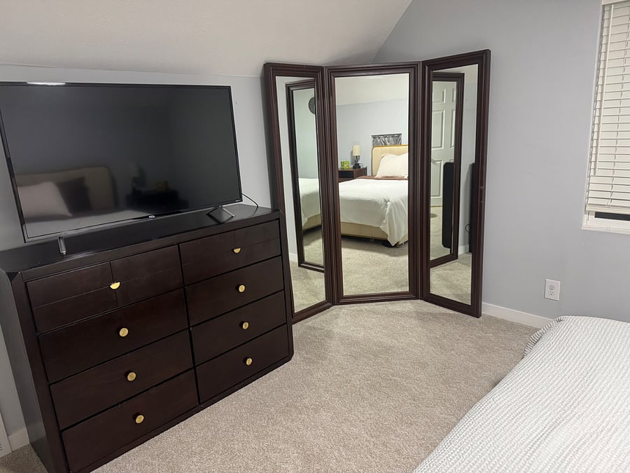 Master Bedroom (3)