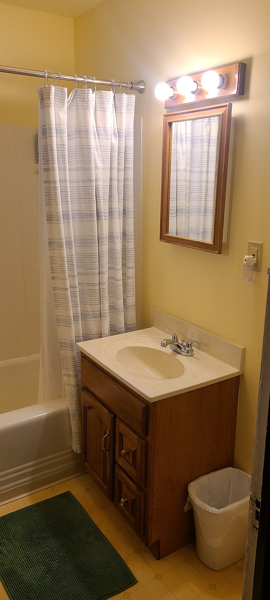 Furnished Finder property 955930_1 photo 16