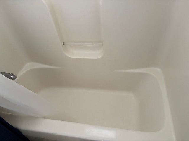Bathroom Bathtub