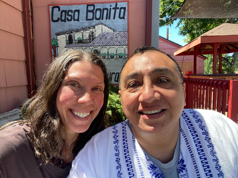 Your hosts, Andrea y Lorenzo! Welcome! Bienvenido!!