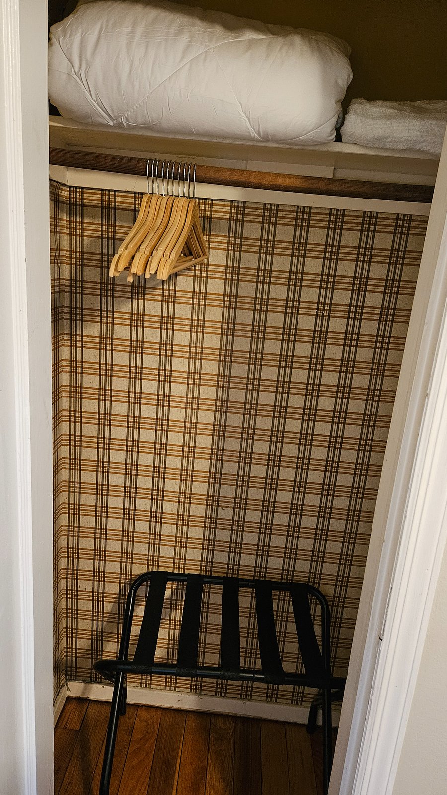 2nd bedroom closet