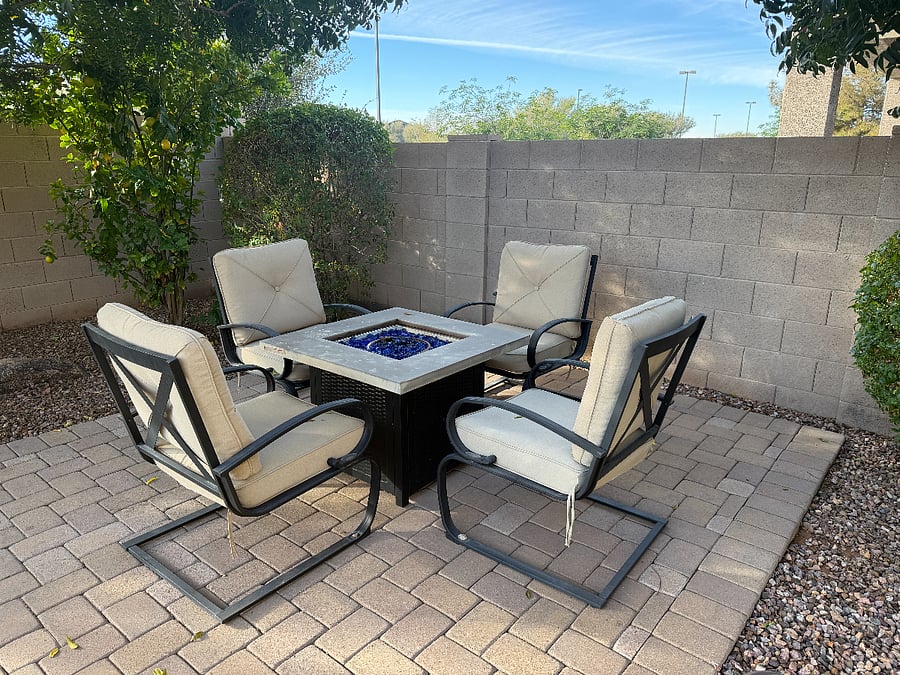 Gas firepit