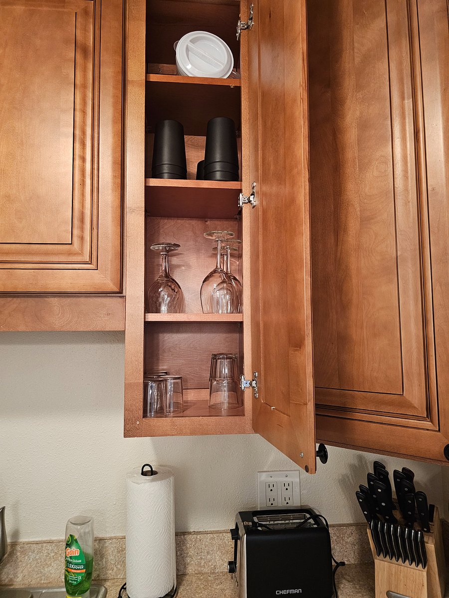 Large fully equipped kitchen
