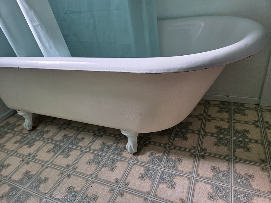Soak in the claw foot bathtub for relaxation.  Also has a shower head. 