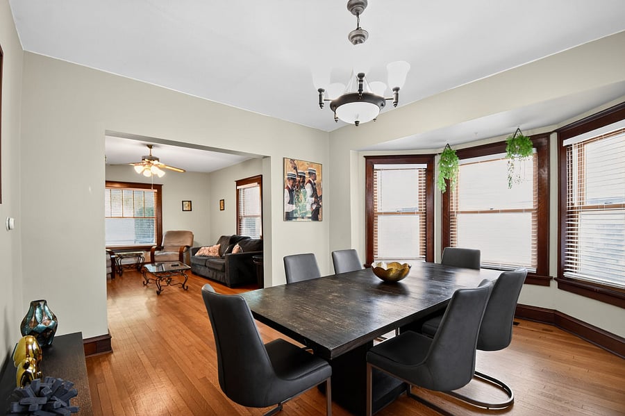 Spacious dining area at our Pine Street home, ideal for shared breakfasts and dinner conversations.