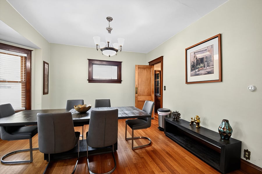Dedicated dining space with ample seating, ideal for shared meals, celebrations, or planning your adventures.