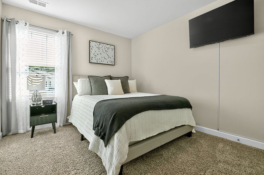 Thoughtfully designed for restful nights. Soft linens, warm lighting, and a tranquil vibe await.