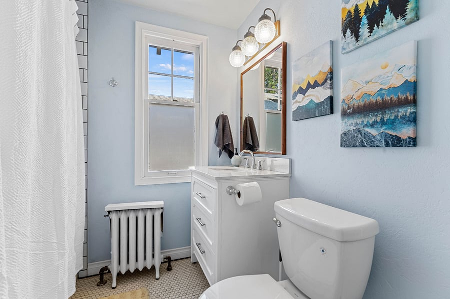 Main Floor Full Bathroom