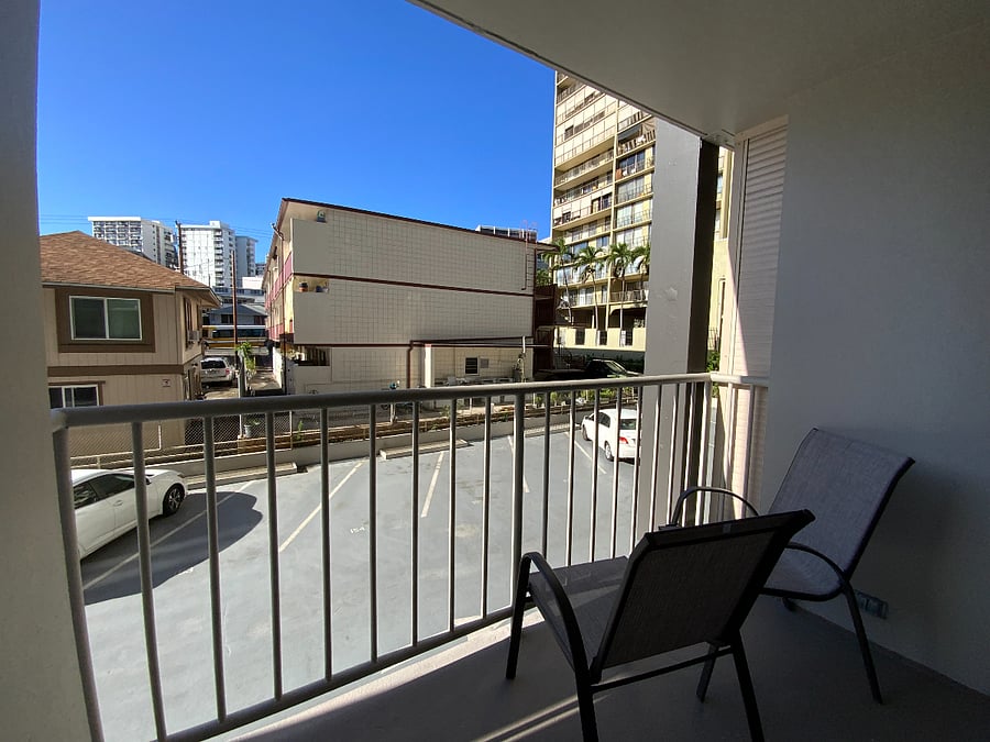 LANAI LOCATED OUTSIDE OF LIVING ROOM