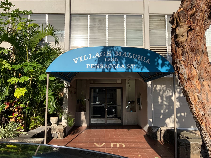 SECOND ENTRANCE TO BUILDING ON DAVENPORT STREET