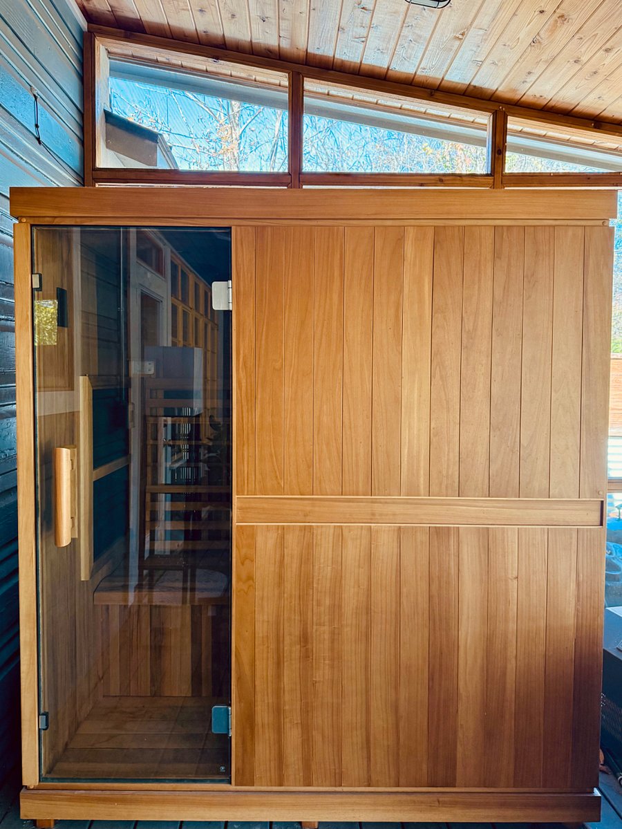 Walk-in Sauna