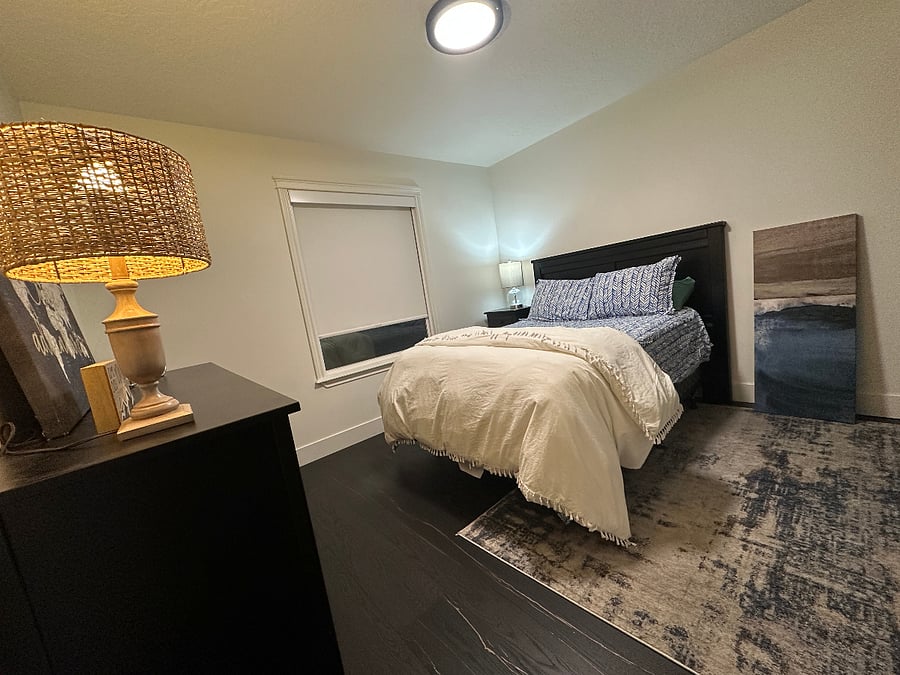 Additional guest bedroom located on the 1st floor (pic 1)