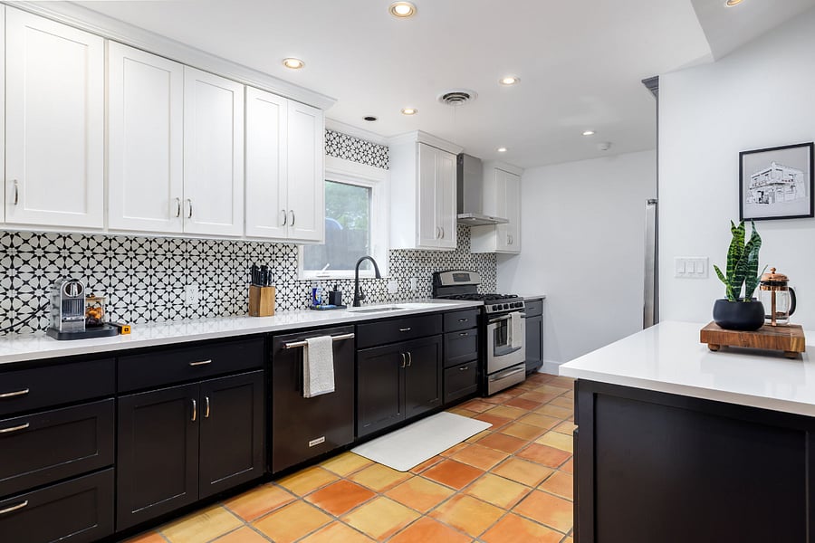 Fully-stocked kitchen includes a gas range, large oven, and high quality knives, pots and pans with plenty of accessories to craft your favorite meal.