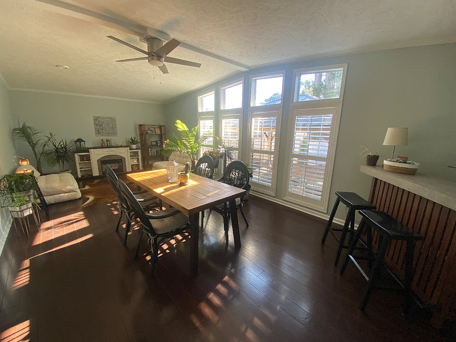 Floor to ceiling windows. 