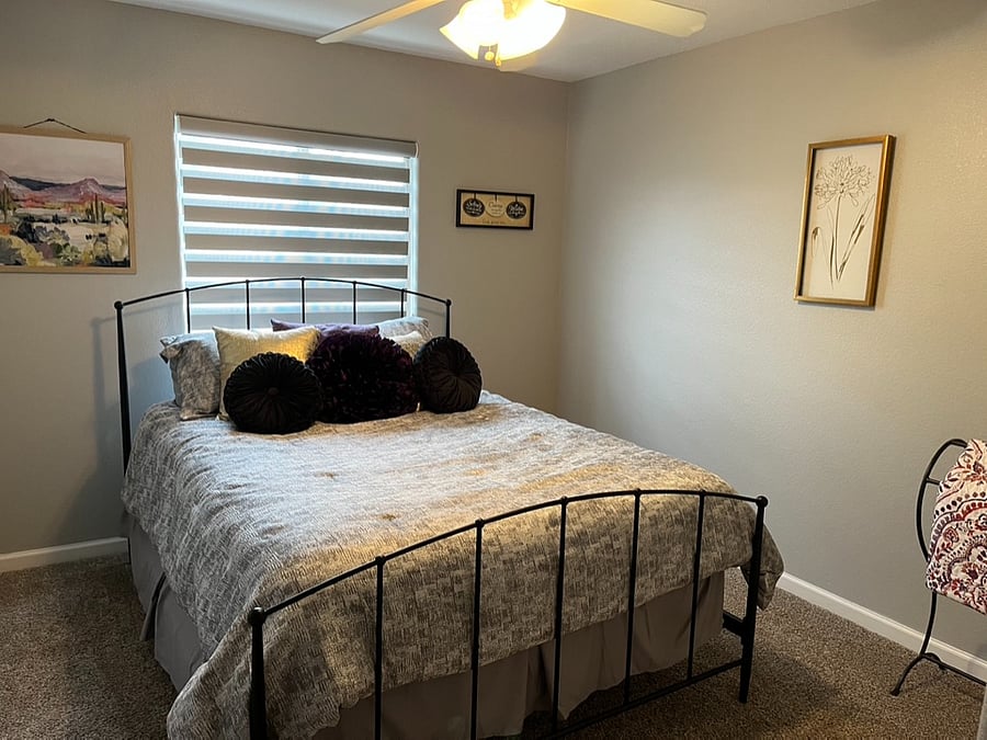 guest room queen size bed
(please note the room has been modified from this photo) updated wall decor and furnishings
