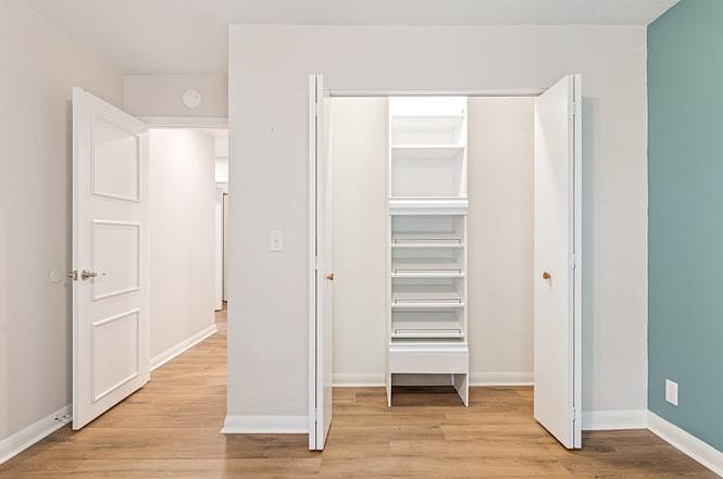 2nd bedroom closet