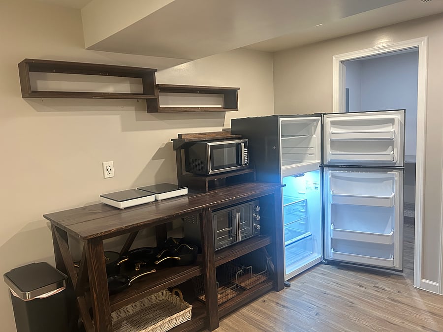Kitchen Appliance & Full Fridge