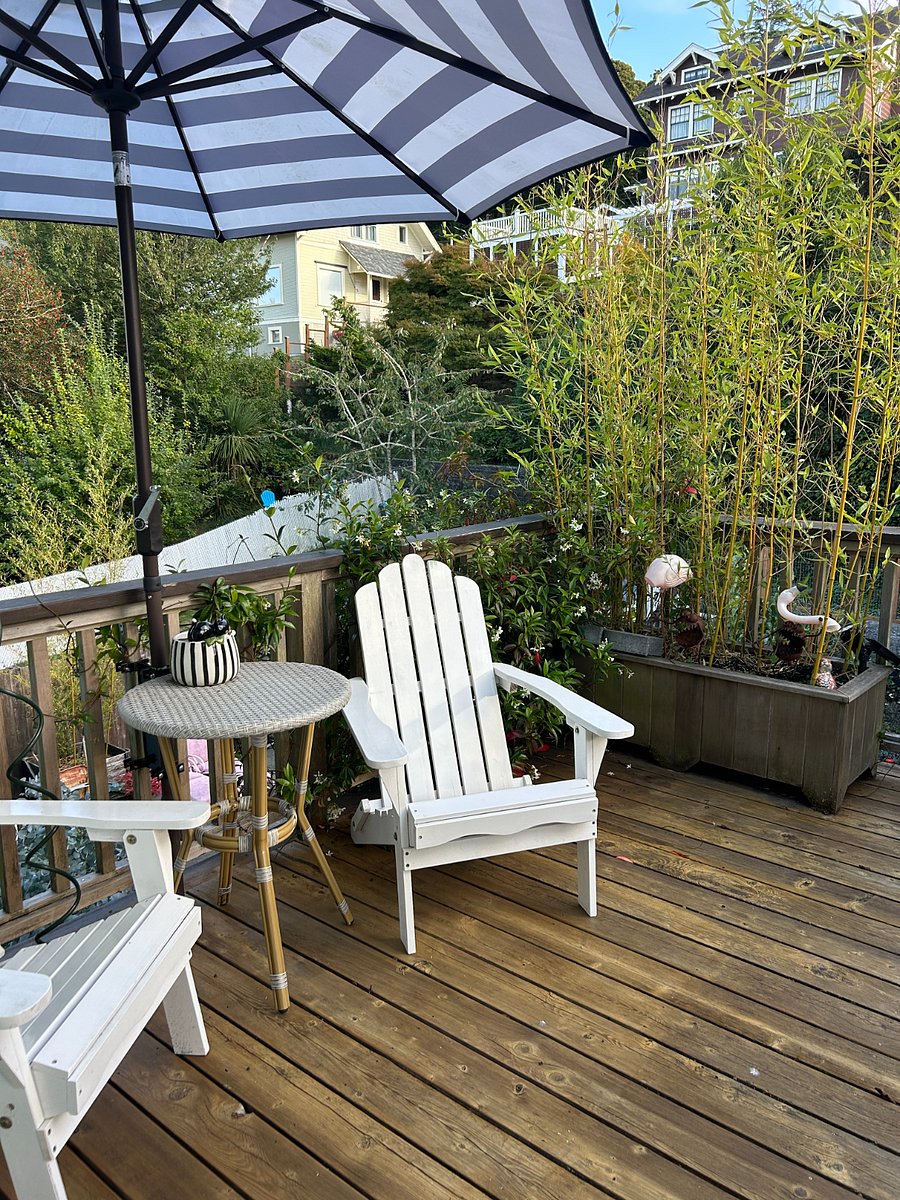 Private deck