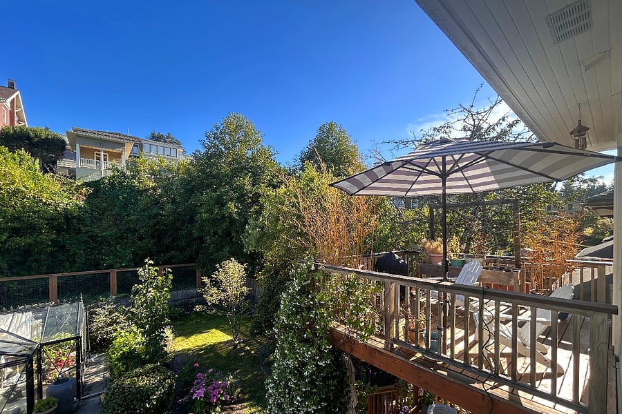 View of gardens & balcony from the Gold Bedroom (no garden access)