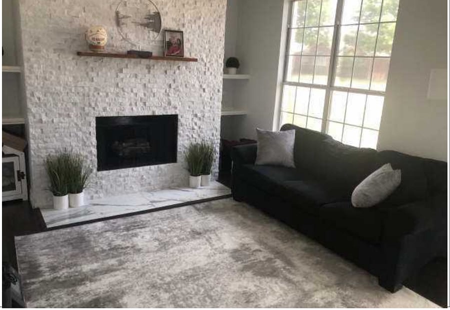 2nd living room or office. The couch is also a pull out bed. 