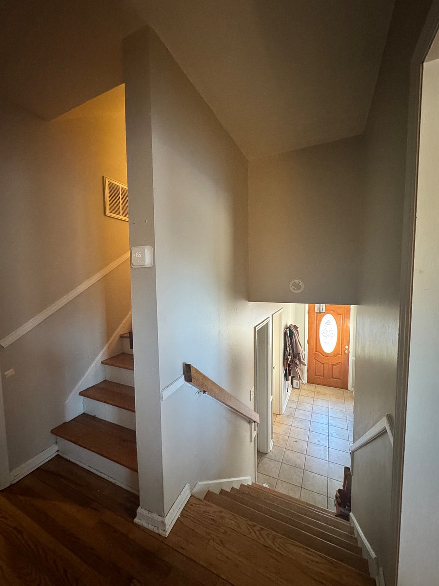 Split level to foyer 