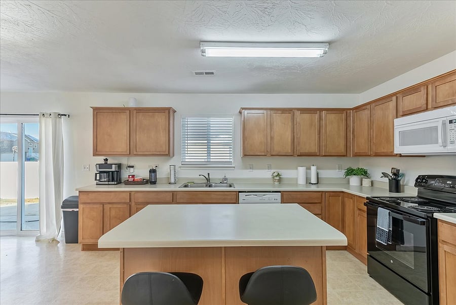 Furnished Finder property 956877_1 photo 29