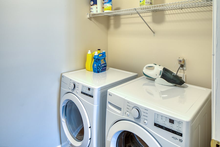 Laundry room: Washer and dryer