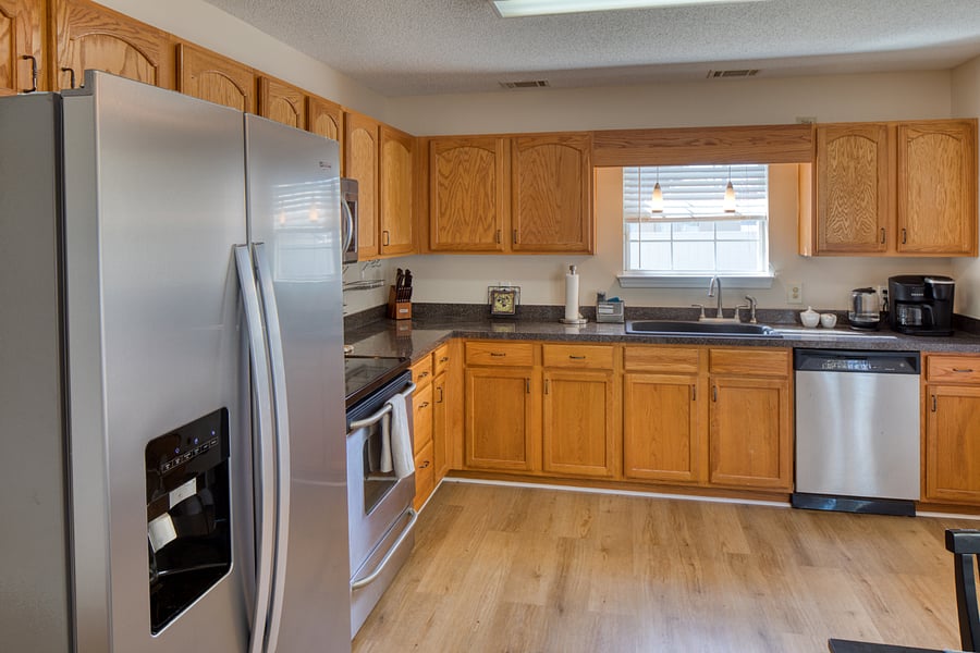 Well stocked Kitchen with dinette