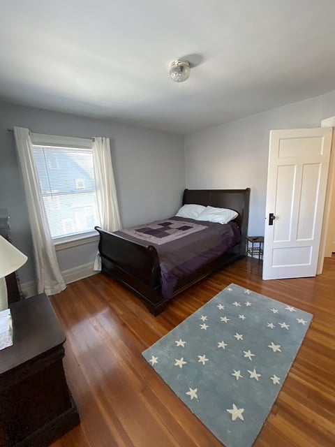 Full bed