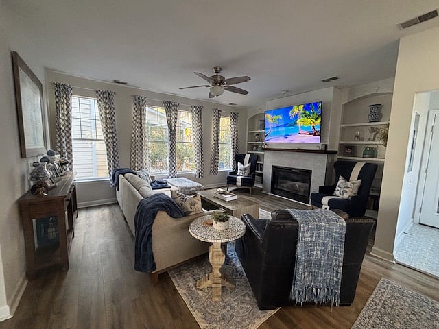 Owner's Living Room, Shared Space off Kitchen