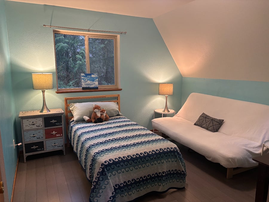Bedroom 3, twin and futon