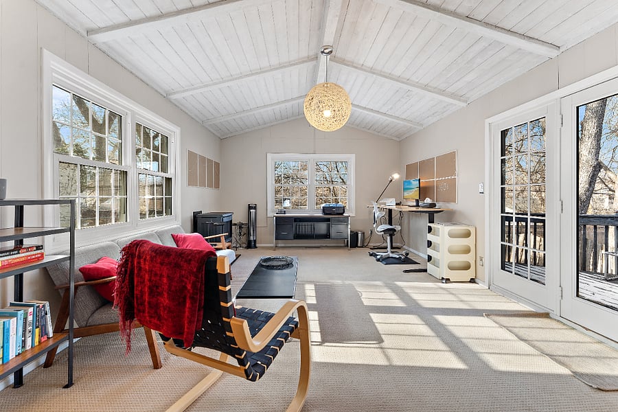 Sun room/ office