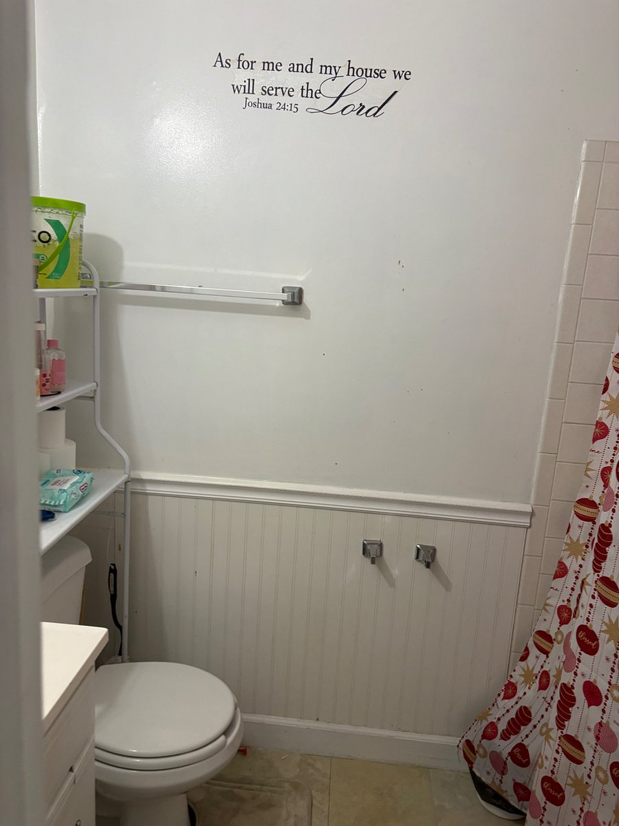 Shared Full bathroom 