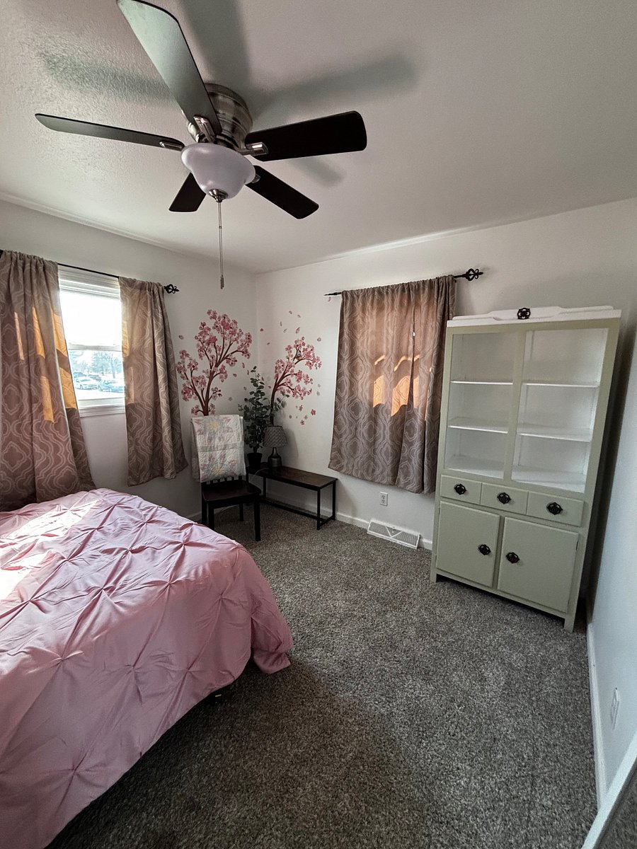 Bedroom #2 - Full size mattress
