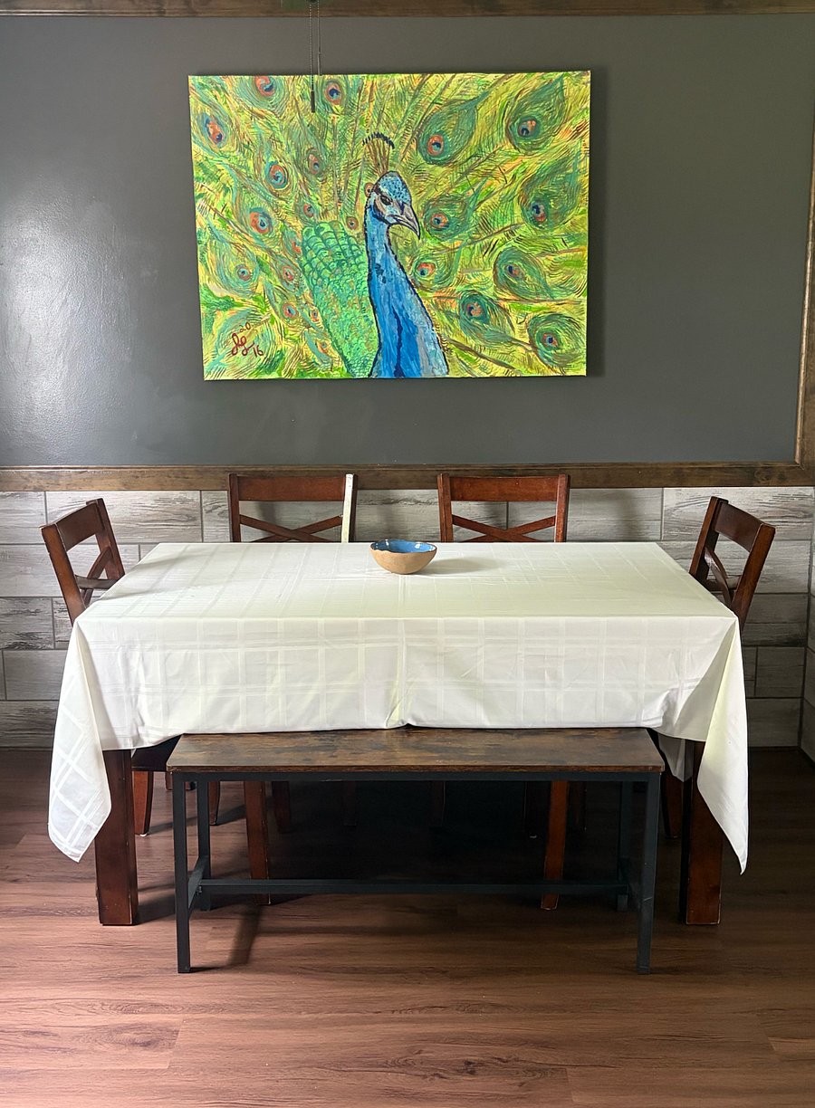 Dining Room - Seats 6