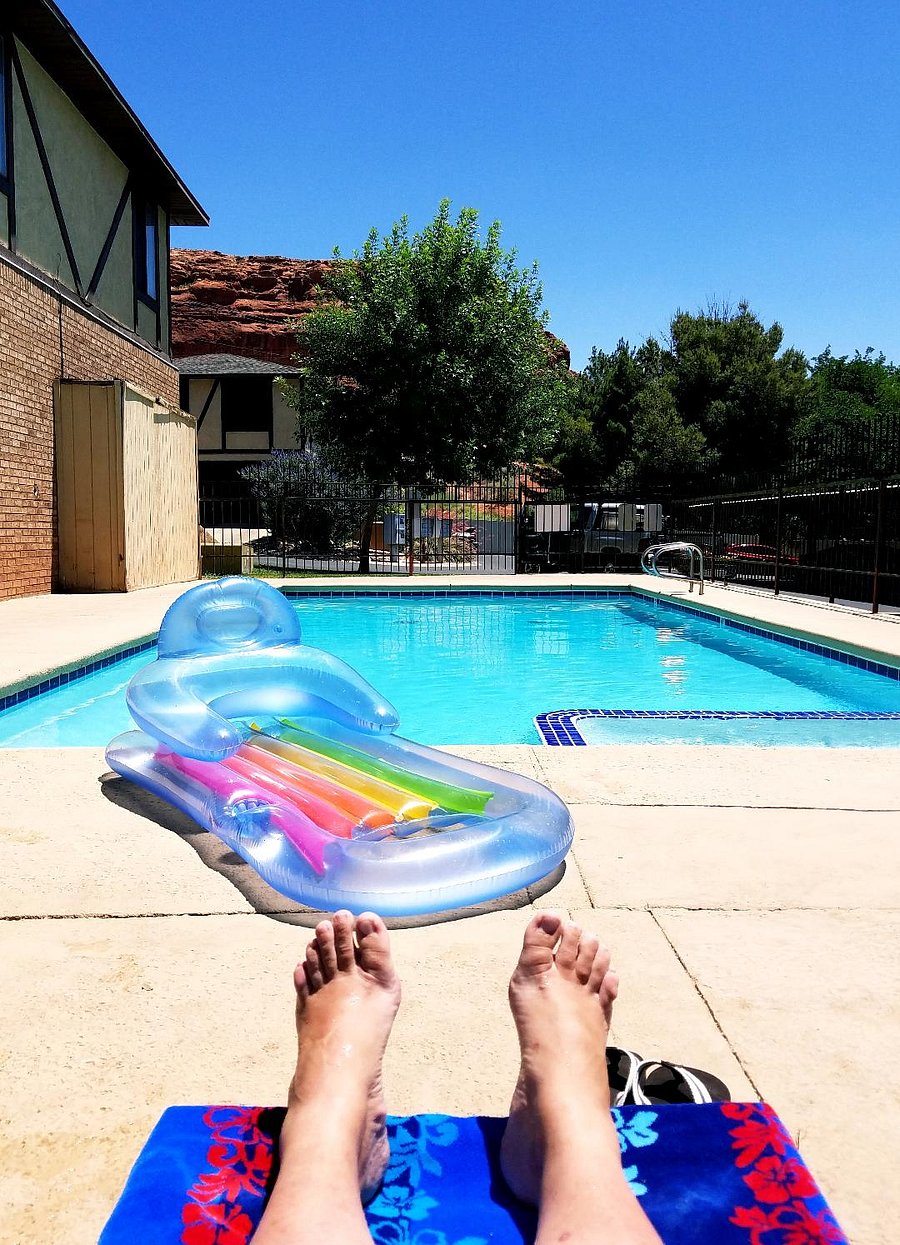 Community pool