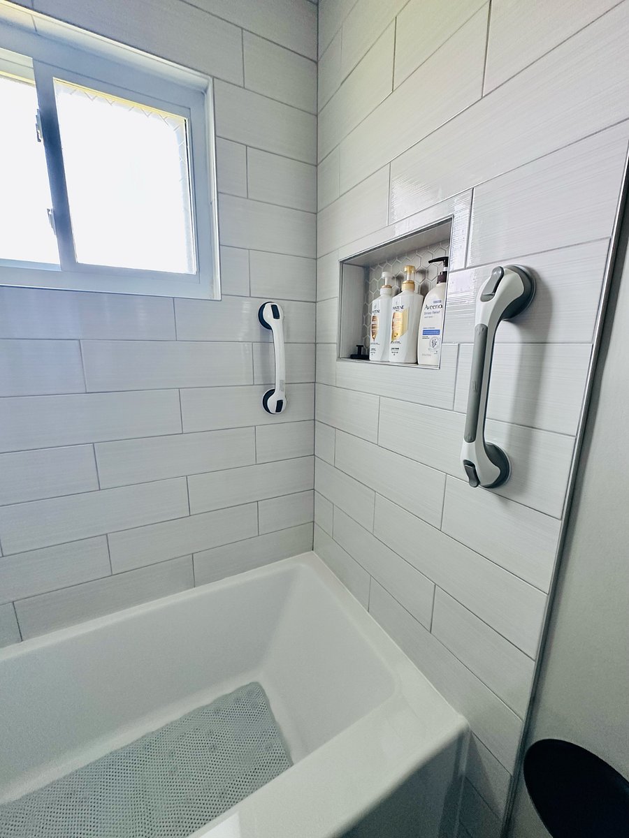 Temp. Grab Bars Shower