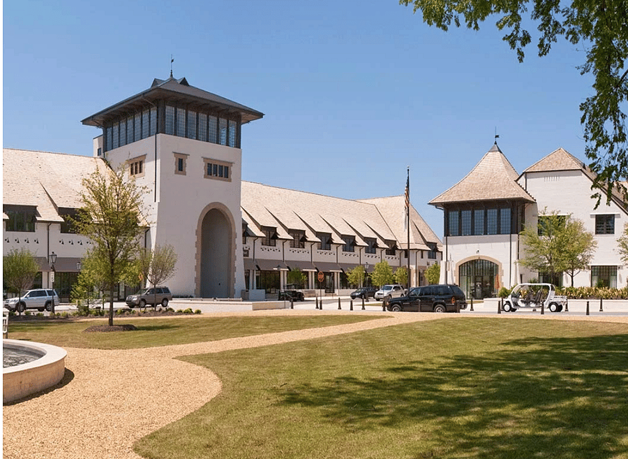 Walkable restaurants, a gym, and green spaces