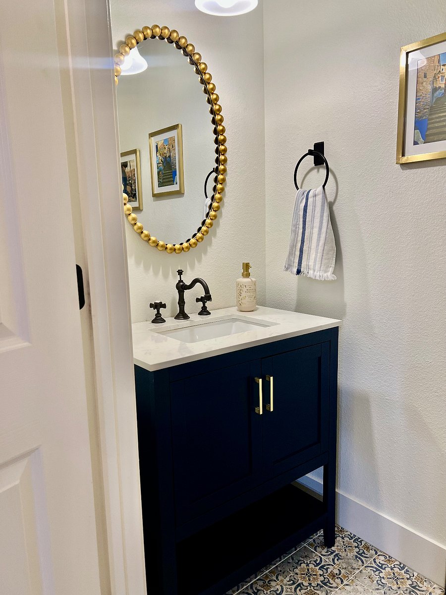 Powder room downstairs