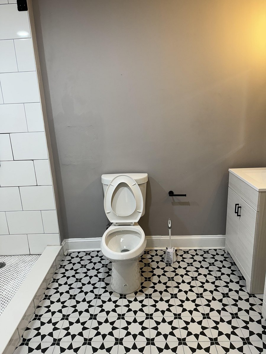 Room 9 En-suite Bathroom