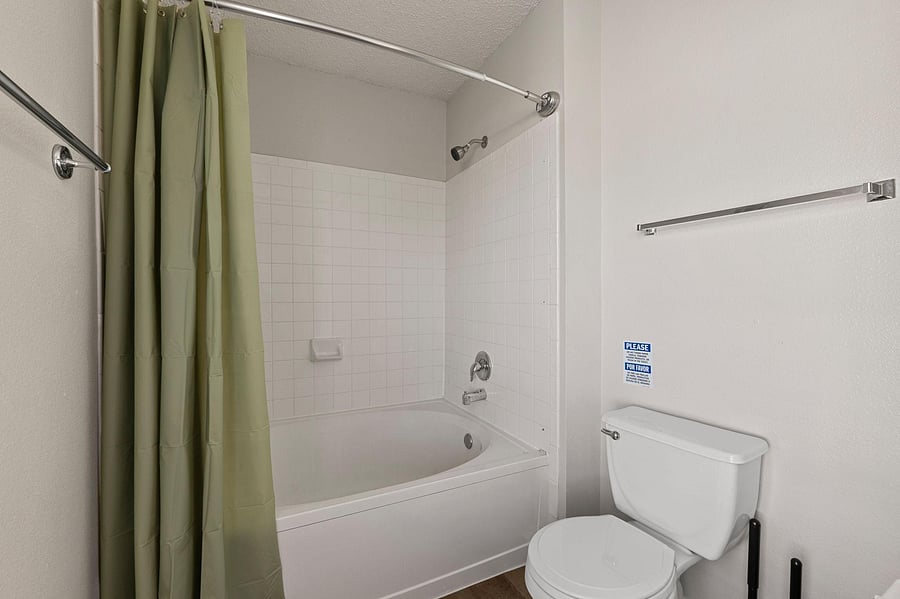 Bright & Clean Bathroom