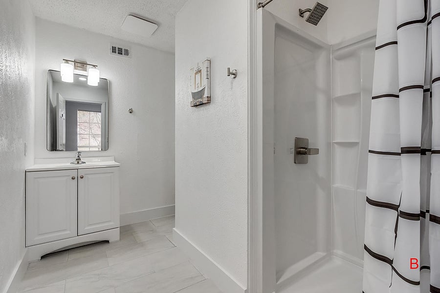 Shared Bathroom A (Downstairs)