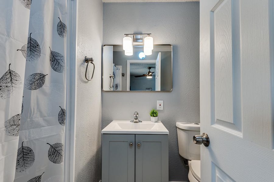 Private Bathroom for Room 12
