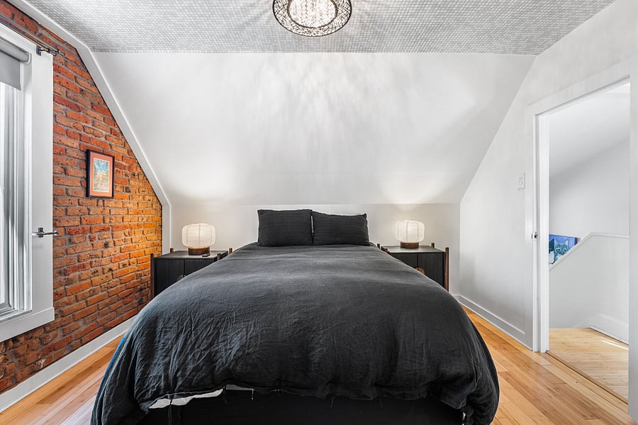 Queen bed in upstairs bedroom #2